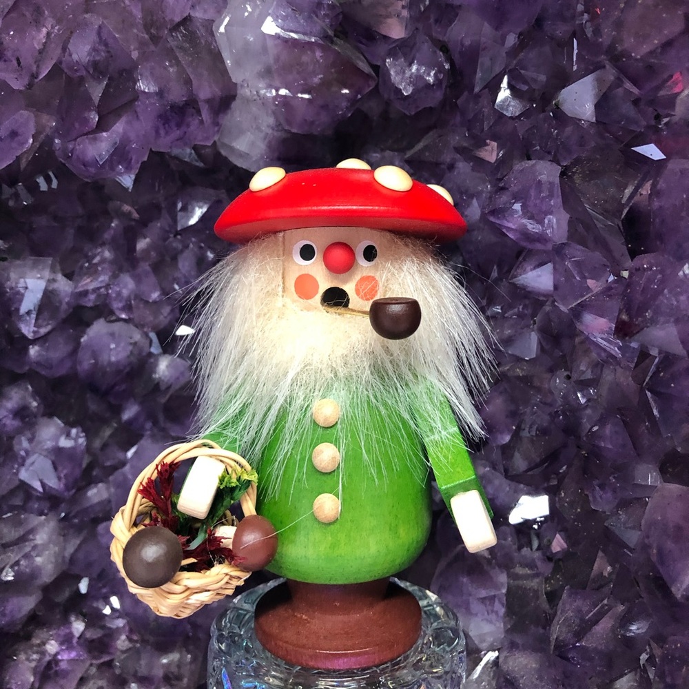 Little Gnomey incense burner! Cute office gift or bday present! So Mush fun!